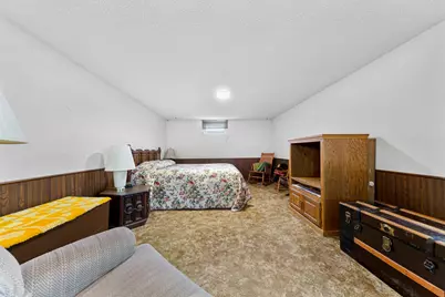 7049 Ewing Avenue N, Brooklyn Center, MN 55429 - Photo 28