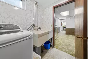7049 Ewing Ave N, Brooklyn Center, MN 55429 - Photo 34