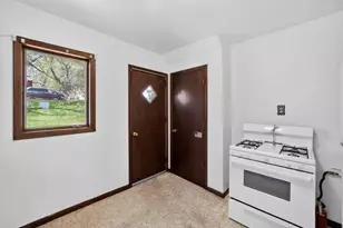 2711 W 9th St, Duluth, MN 55806 - Photo 14