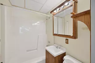 2711 W 9th St, Duluth, MN 55806 - Photo 8