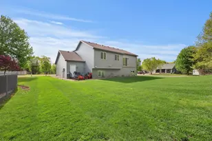3569 Norway Dr S, Cambridge, MN 55008 - Photo 28