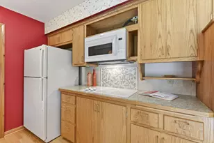6221 Hansen Rd, Edina, MN 55436 - Photo 12