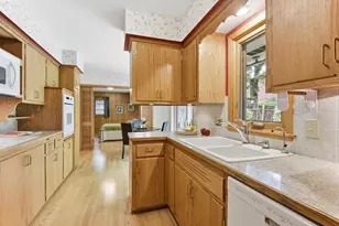 6221 Hansen Rd, Edina, MN 55436 - Photo 10