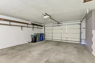 6221 Hansen Rd, Edina, MN 55436 - Photo 38