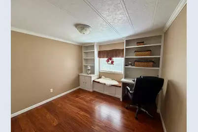 223 10th Avenue, Worthington, MN 56187 - Photo 22