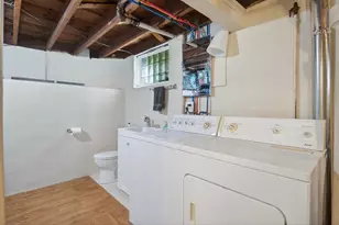 411 W 35th St, Minneapolis, MN 55408 - Photo 26
