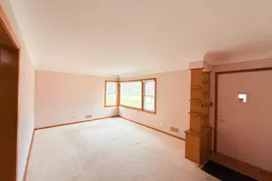 1186 Larpenteur Ave E, Saint Paul, MN 55109 - Photo 10
