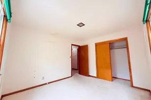 1186 Larpenteur Ave E, Saint Paul, MN 55109 - Photo 18