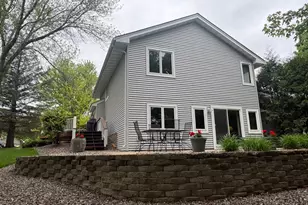 19363 Eureka Ct, Farmington, MN 55024 - Photo 2