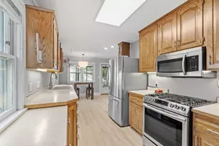 441 Saratoga Street S, Saint Paul, MN 55105 - Photo 12