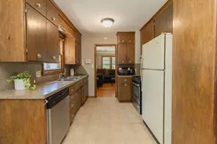1751 Larpenteur Ave E, Maplewood, MN 55109 - Photo 6