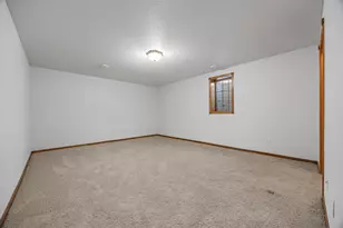 766 36th St S, Moorhead, MN 56560 - Photo 36