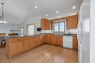766 36th St S, Moorhead, MN 56560 - Photo 16