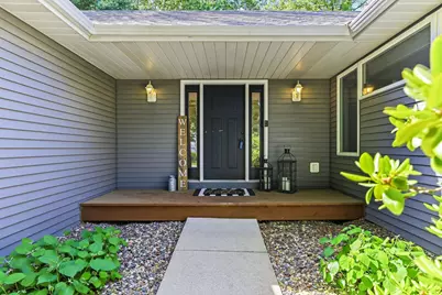 140 Dahlia Street, Mahtomedi, MN 55115 - Photo 6