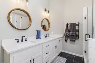140 Dahlia St, Mahtomedi, MN 55115 - Photo 30