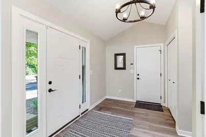 140 Dahlia Street, Mahtomedi, MN 55115 - Photo 8