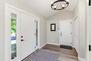 140 Dahlia St, Mahtomedi, MN 55115 - Photo 8