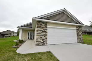 106 11th Street N, Goodhue, MN 55027 - Photo 2