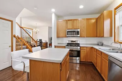9769 Gable Drive, Eden Prairie, MN 55347 - Photo 6