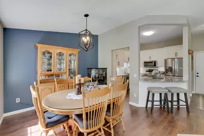 881 Kimberly Lane, Chanhassen, MN 55317 - Photo 12