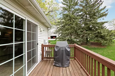 881 Kimberly Lane, Chanhassen, MN 55317 - Photo 36