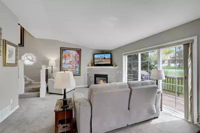 881 Kimberly Lane, Chanhassen, MN 55317 - Photo 6