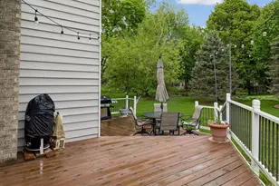 689 Havenhill Rd, Eagan, MN 55123 - Photo 46