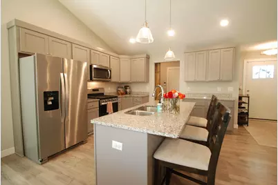1257 Pinewood Trail, New Richmond, WI 54017 - Photo 4