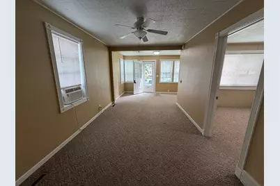 231 10th Avenue, Worthington, MN 56187 - Photo 6