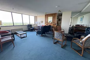1181 Edgcumbe Rd, Saint Paul, MN 55105 - Photo 18