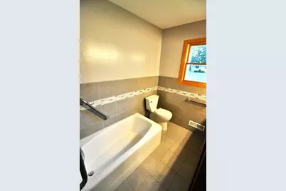 915 Fuller Street S, Shakopee, MN 55379 - Photo 6