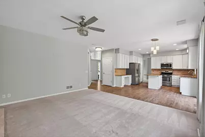 18005 45th Avenue N, Plymouth, MN 55446 - Photo 10