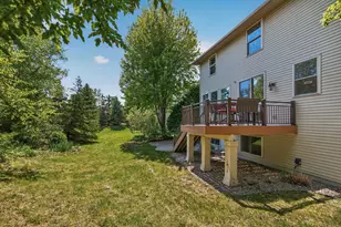 18005 45th Ave N, Plymouth, MN 55446 - Photo 44