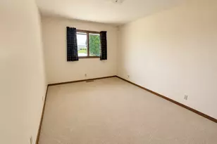 2105 Linn Dr, Owatonna, MN 55060 - Photo 30