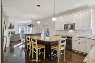 323 St Anne's Pkwy, Hudson, WI 54016 - Photo 16