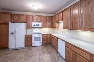 20600 Cypress Dr, Farmington, MN 55024 - Photo 10