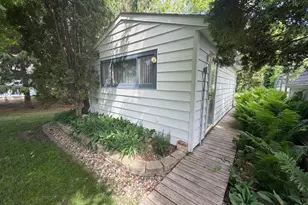 219 10th Ave, Worthington, MN 56187 - Photo 4