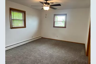 306 E 5th Street N, Truman, MN 56088 - Photo 8