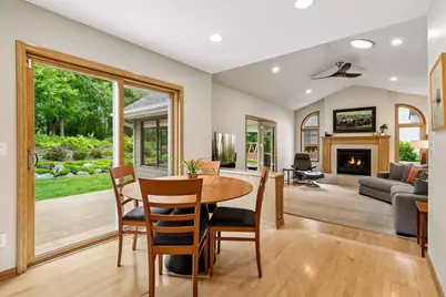 1433 Appaloosa Trail, Eagan, MN 55122 - Photo 4