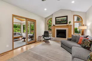 1433 Appaloosa Trail, Eagan, MN 55122 - Photo 6