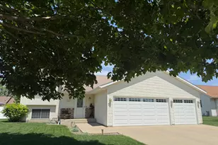 720 Richway Ln SE, Owatonna, MN 55060 - Photo 2