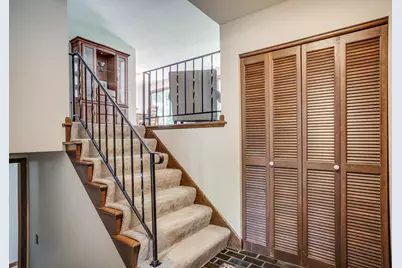 15841 N Hillcrest Court, Eden Prairie, MN 55346 - Photo 4