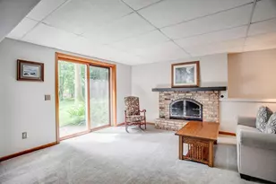 15841 N Hillcrest Ct, Eden Prairie, MN 55346 - Photo 42