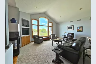2996 Fairway Drive, Chaska, MN 55318 - Photo 6