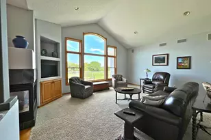 2996 Fairway Dr, Chaska, MN 55318 - Photo 6