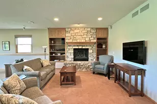 2996 Fairway Dr, Chaska, MN 55318 - Photo 18