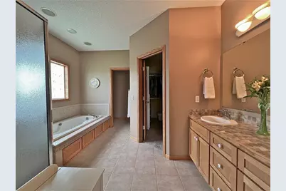 2996 Fairway Drive, Chaska, MN 55318 - Photo 18