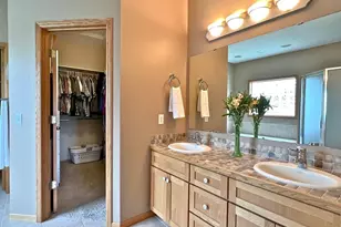 2996 Fairway Dr, Chaska, MN 55318 - Photo 24