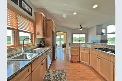 2996 Fairway Drive, Chaska, MN 55318 - Photo 10