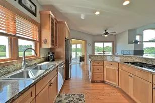 2996 Fairway Dr, Chaska, MN 55318 - Photo 10